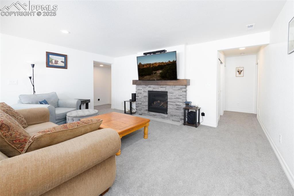 Image 27 of 40: Basement