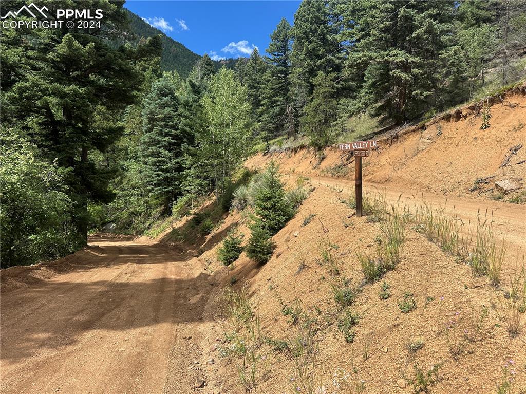 Image 15 of 21: Intersection of Fern Valley/Upper Steep to get to the lot