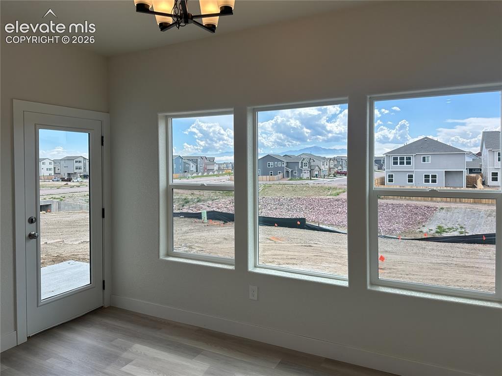 Image 11 of 41: Dining Room