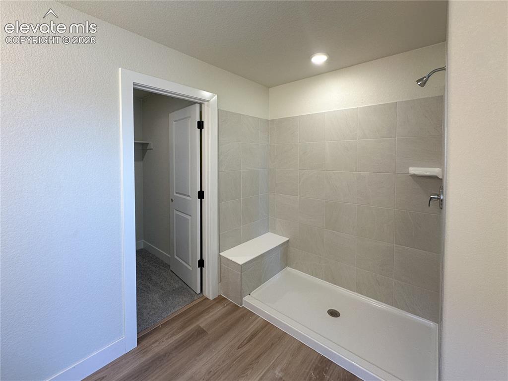 Image 22 of 41: Master Bathroom