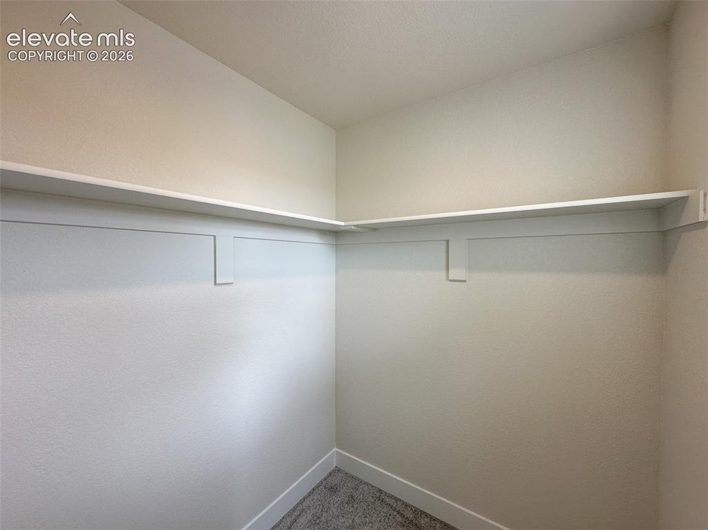 Image 36 of 41: Closet