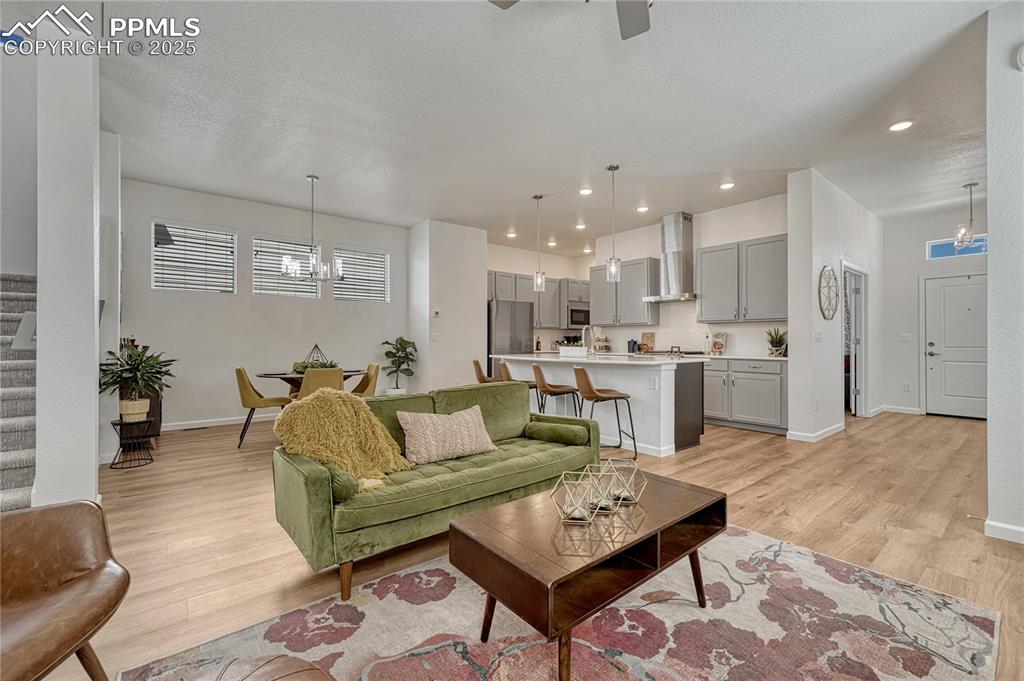 Image 10 of 50: Clean finishes and updated fixtures add even more style and elegance to the