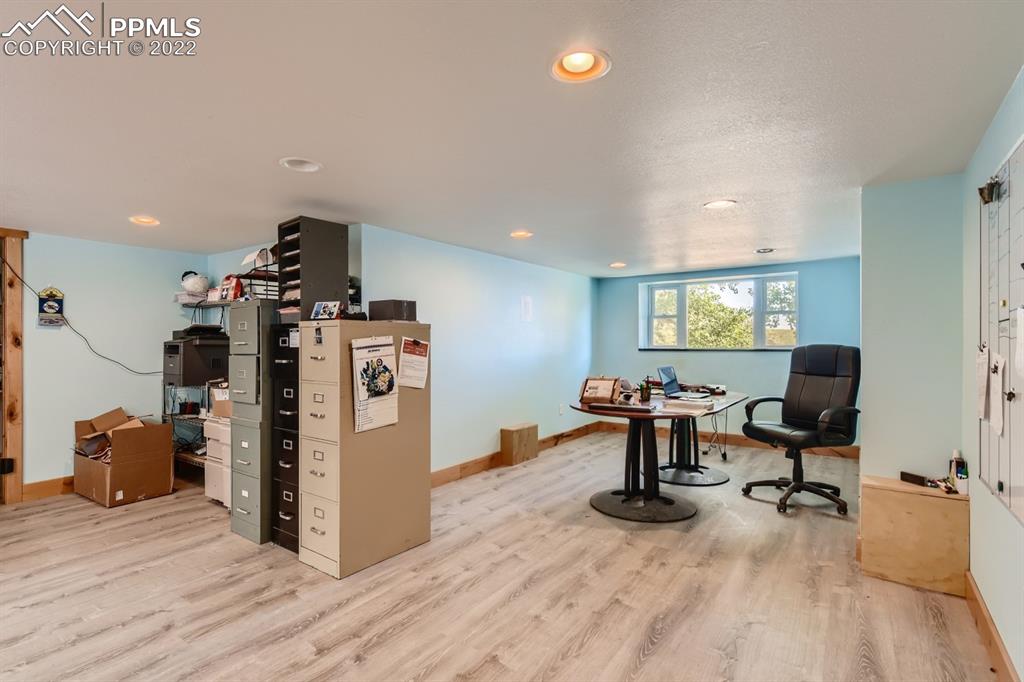 Listing 6401174, Image 21 of 37