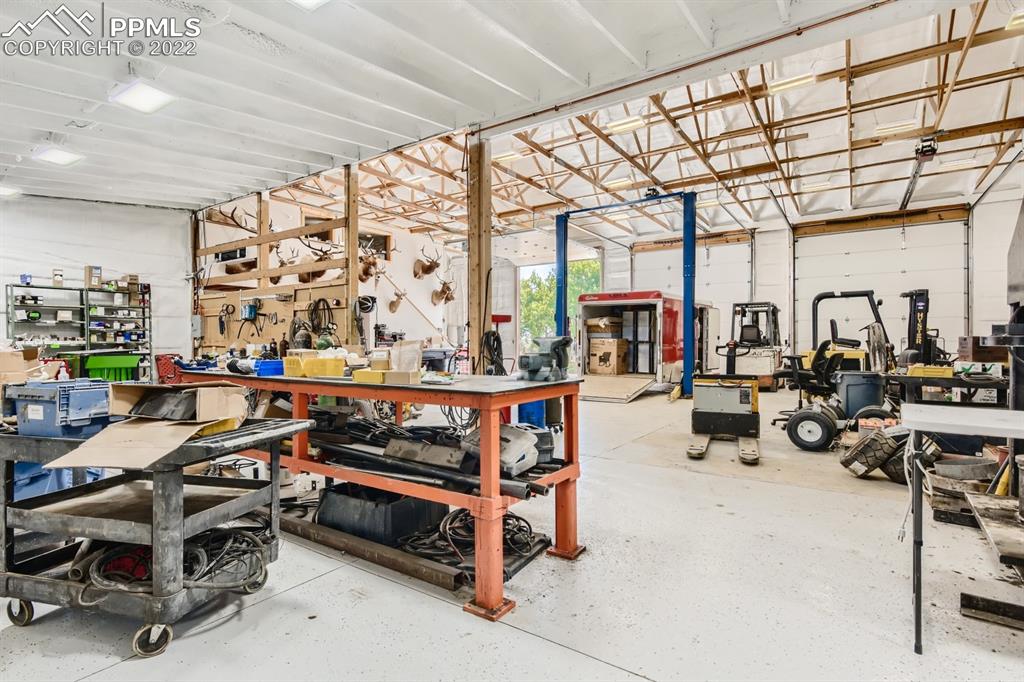 Listing 6401174, Image 28 of 37