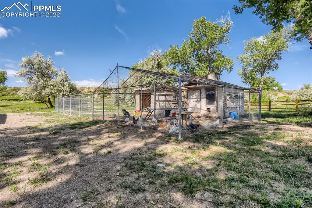 Listing 6401174, Image 33 of 37