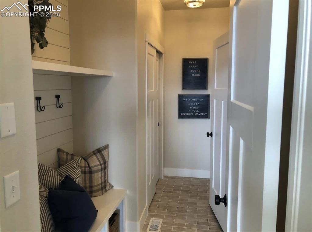 Image 13 of 32: Mud Room