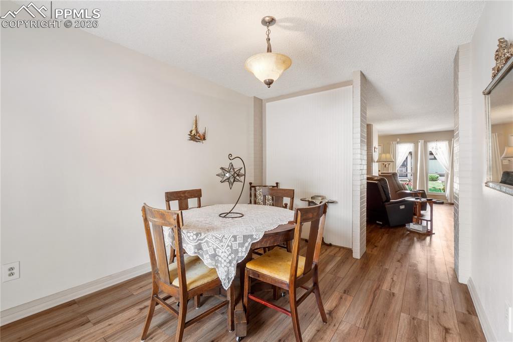 Image 11 of 39: Dining Area