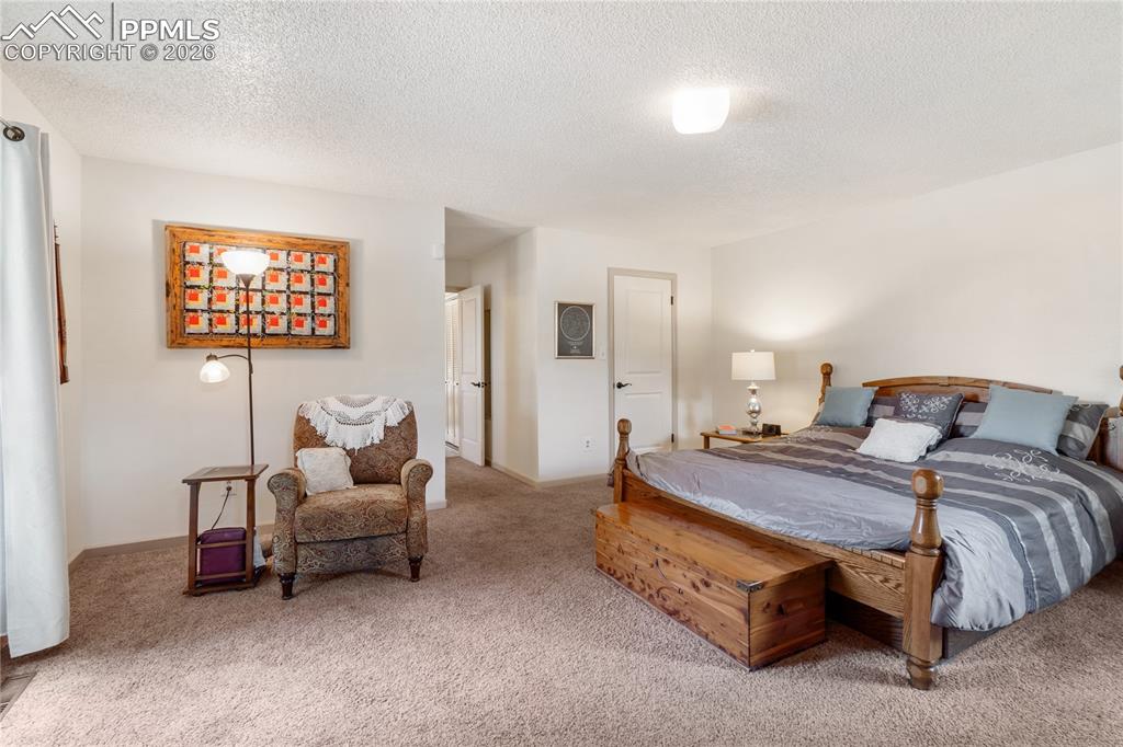 Image 23 of 39: Bedroom