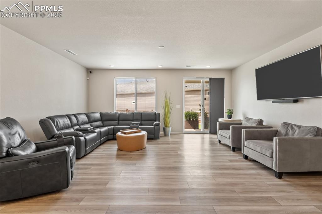 Image 19 of 39: Living Room