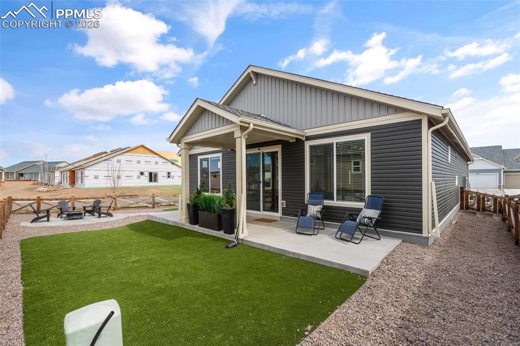 Image 37 of 39: Back of Structure