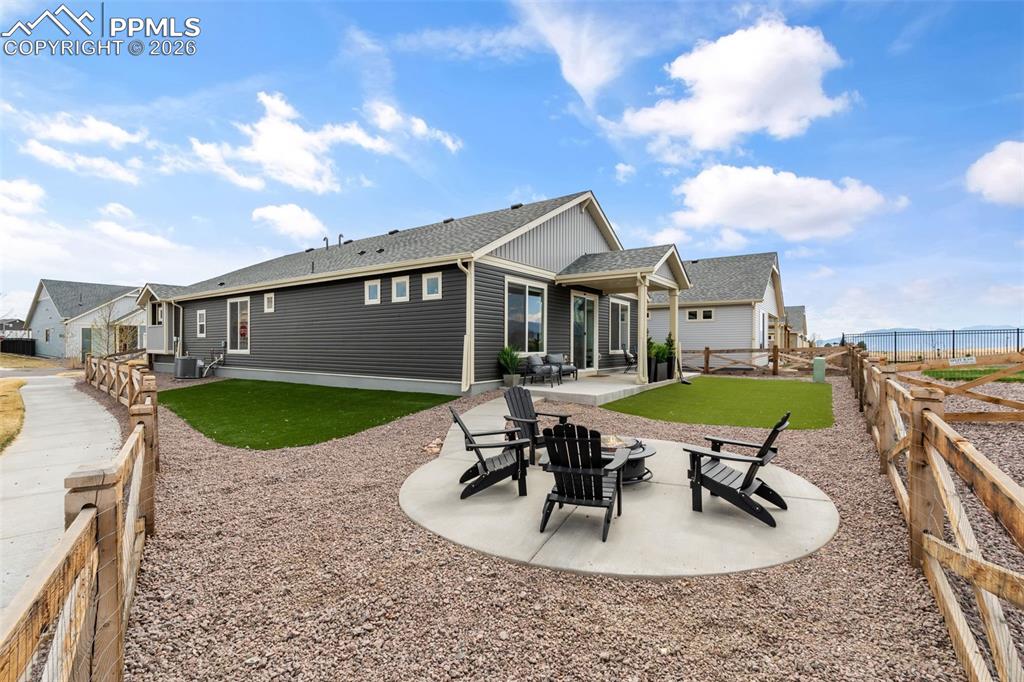 Image 38 of 39: Back of Structure