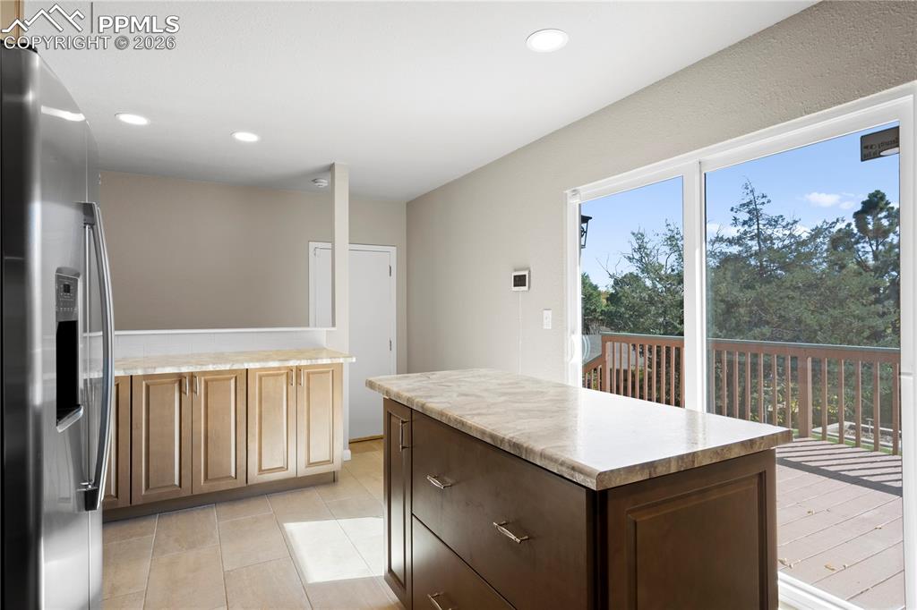 Image 8 of 33: Kitchen