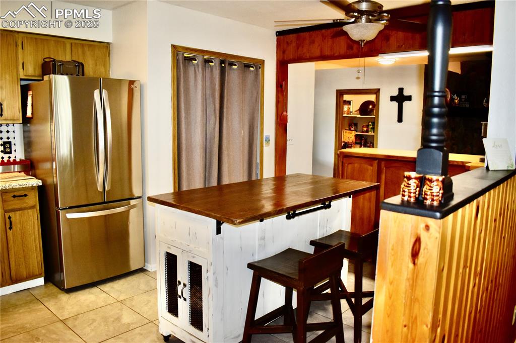 Image 10 of 29: Kitchen