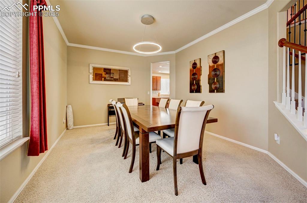 Image 7 of 45: Dining Area