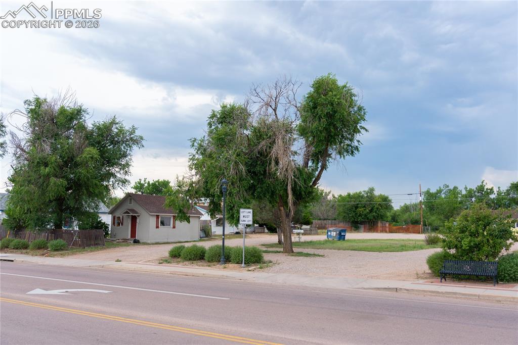 Image 9 of 20: Front of Structure