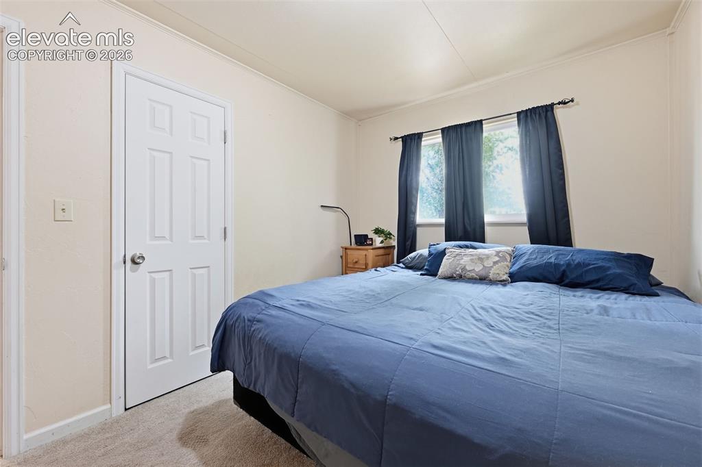 Image 15 of 22: 3rd Front bedroom