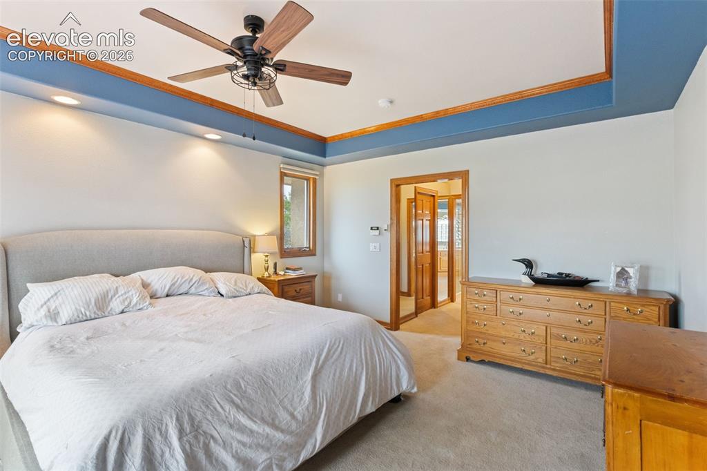Image 17 of 47: Bedroom