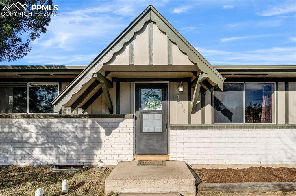 Listing 6410199, Image 1 of 28