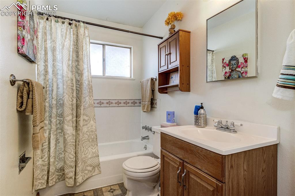 Listing 6410199, Image 11 of 28