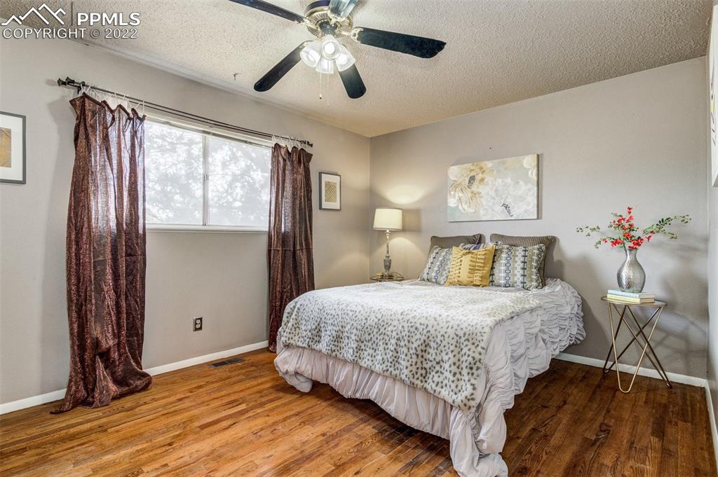 Listing 6410199, Image 5 of 28