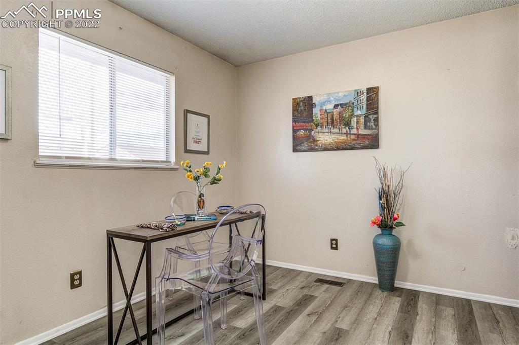 Listing 6410199, Image 8 of 28