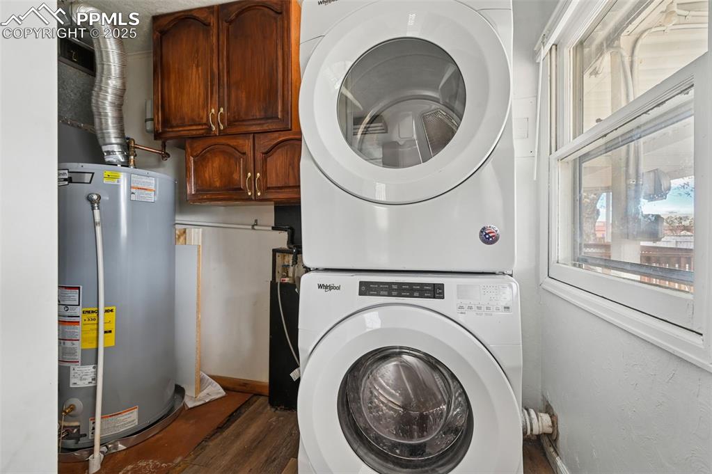 Image 11 of 29: Laundry