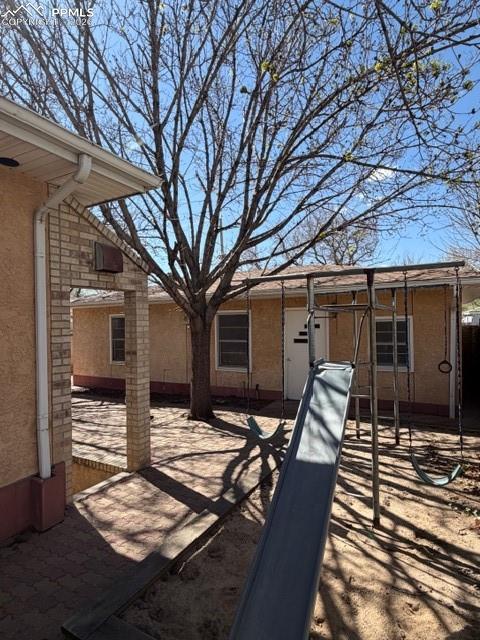 Image 20 of 22: Patio