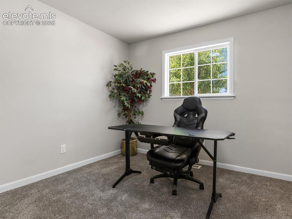 Image 14 of 27: Office
