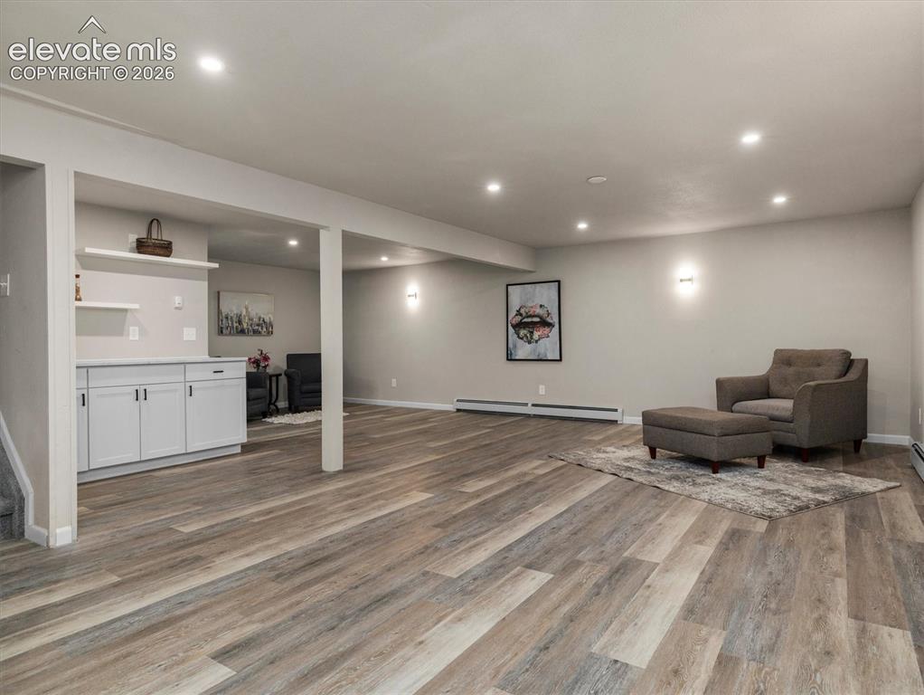 Image 15 of 27: Sitting Room