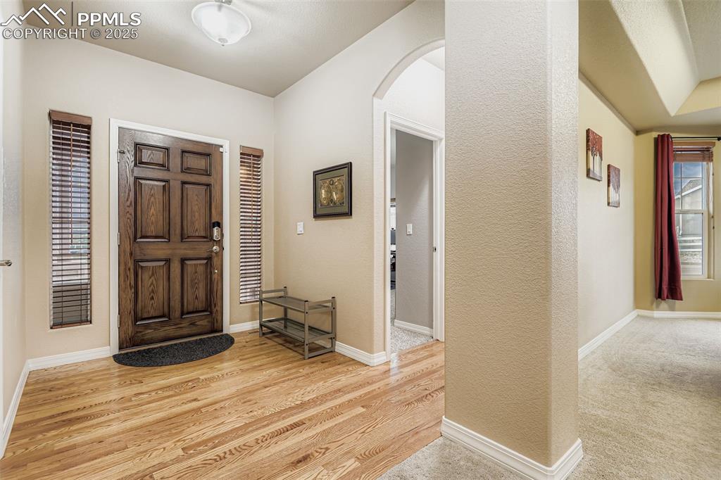 Image 5 of 28: Front Foyer