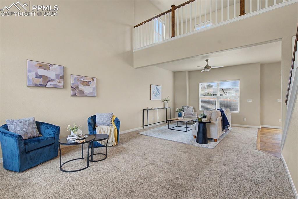 Image 5 of 30: Living Room