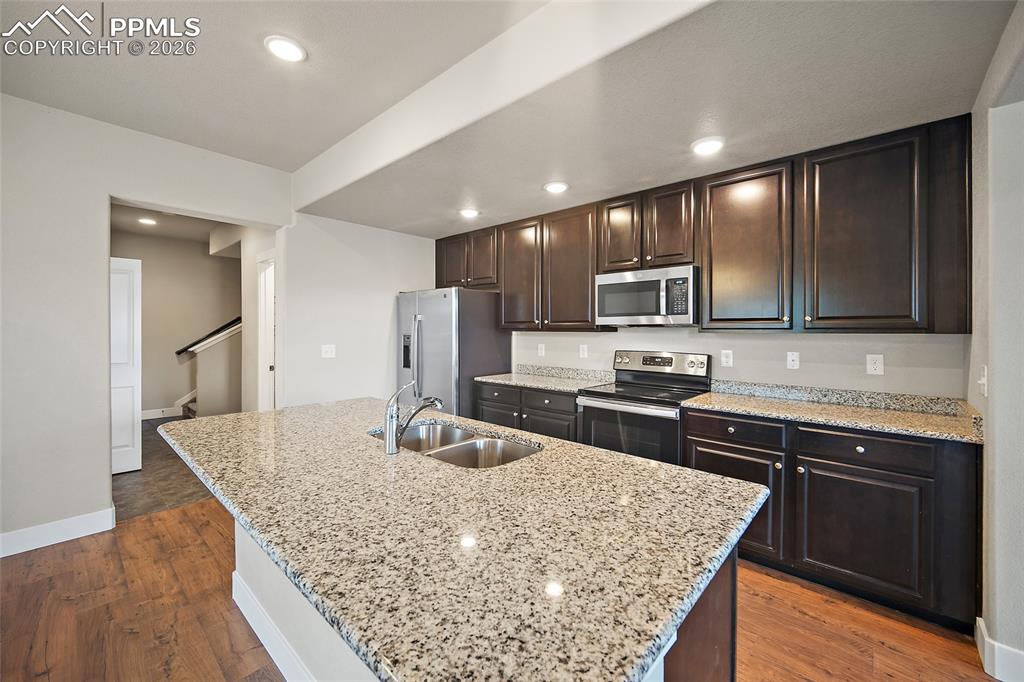 Image 11 of 34: Kitchen