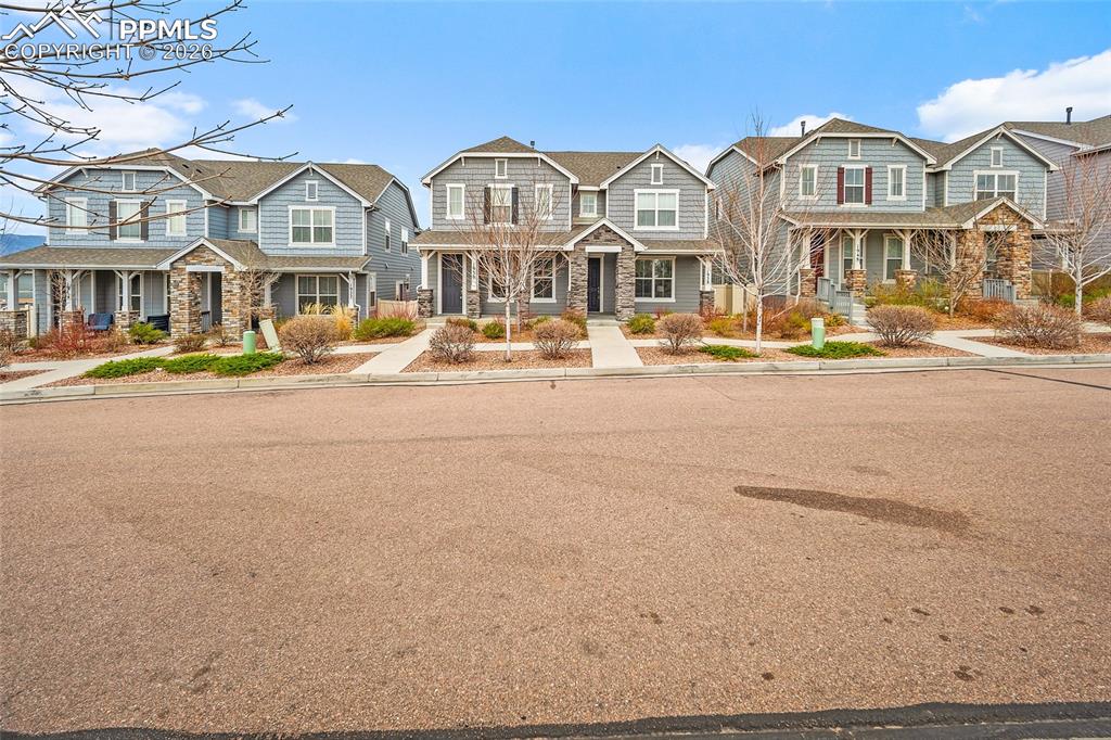 Image 4 of 34: Front of Structure