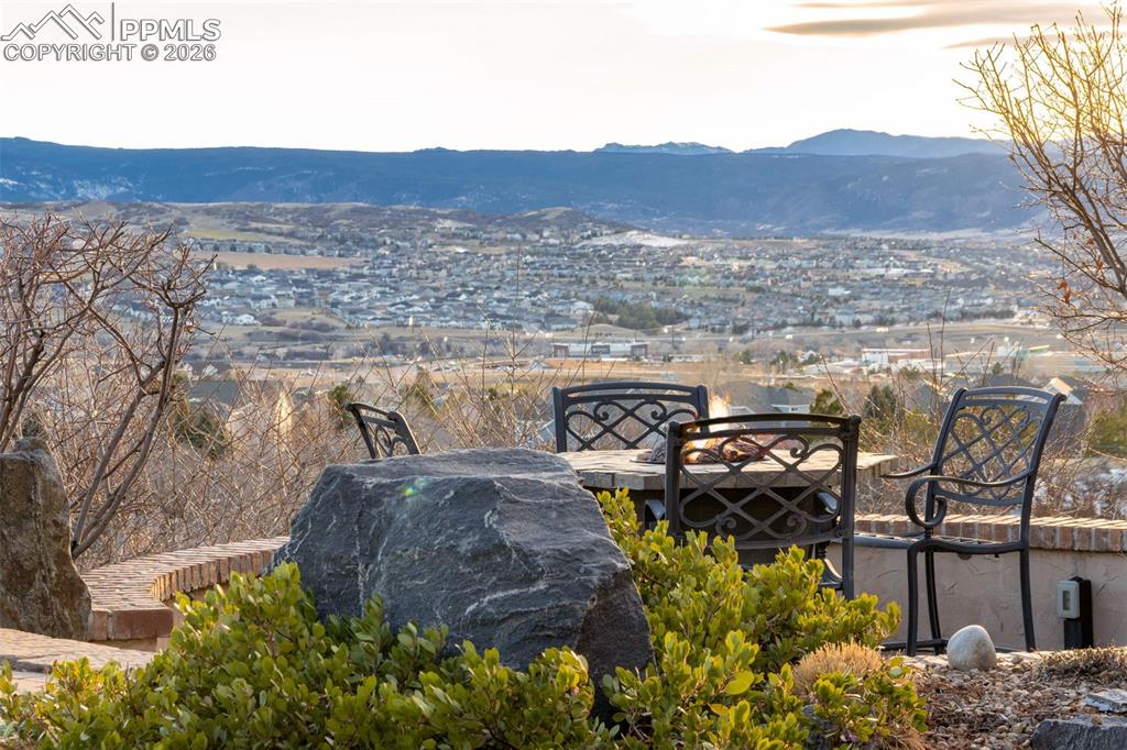 Image 10 of 50: View