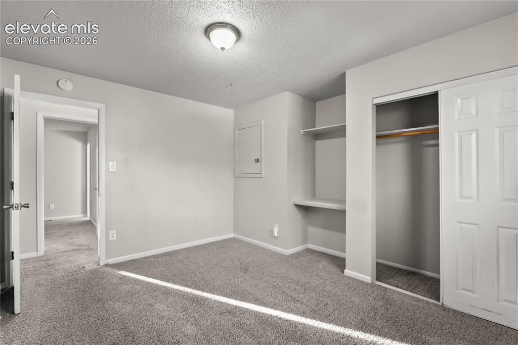 Image 21 of 36: Bedroom