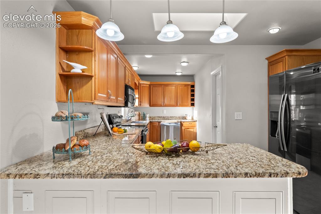 Image 9 of 36: Kitchen