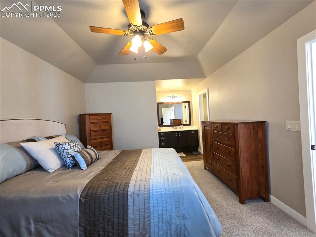 Image 21 of 35: Bedroom