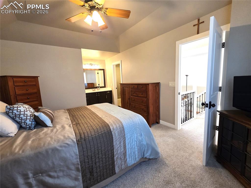 Image 22 of 35: Bedroom