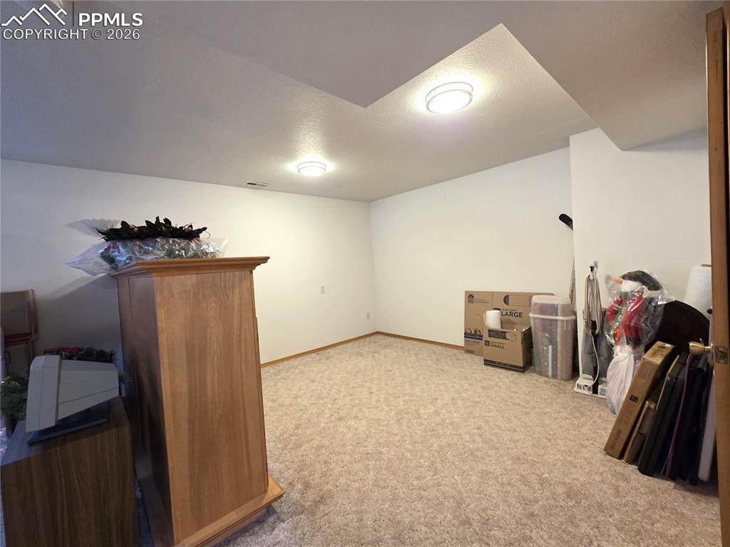 Image 29 of 35: Used as 3rd bedroom