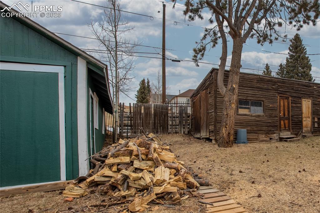 Image 20 of 22: Side of Structure