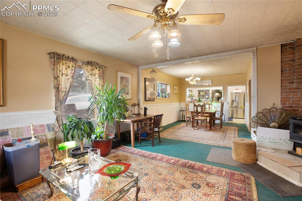 Image 8 of 22: Living Room