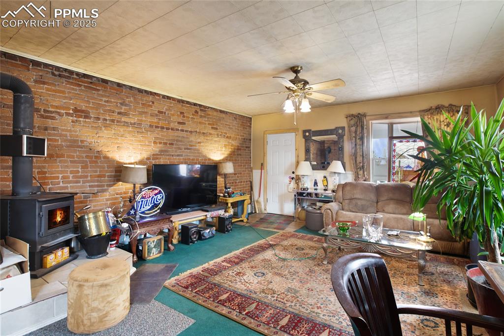 Image 9 of 22: Living Room