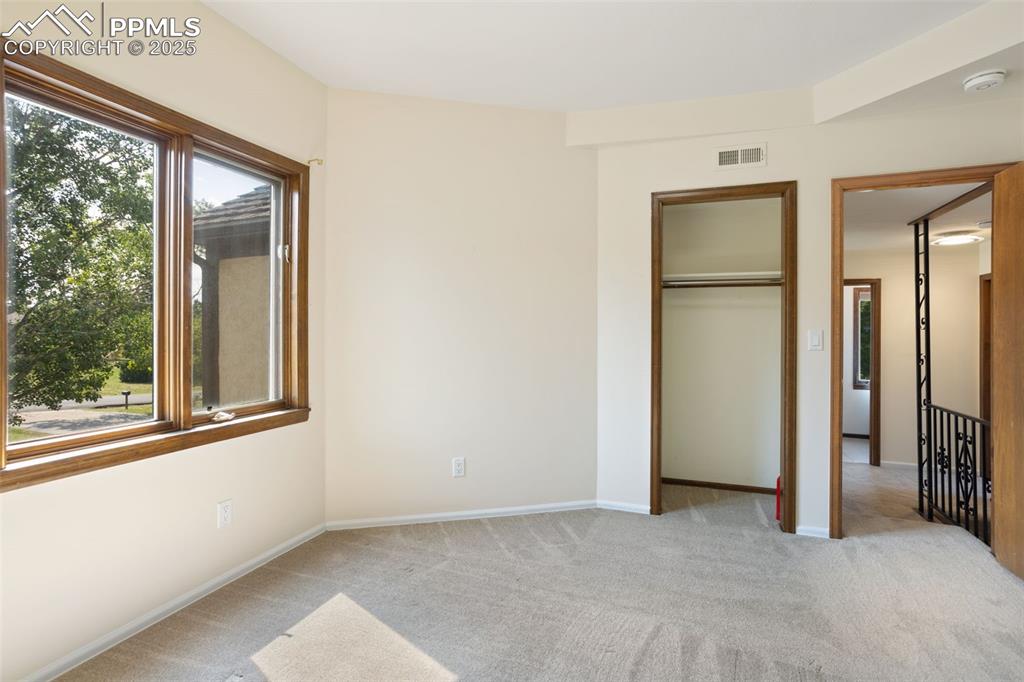 Image 21 of 35: Tons of Natural Light!