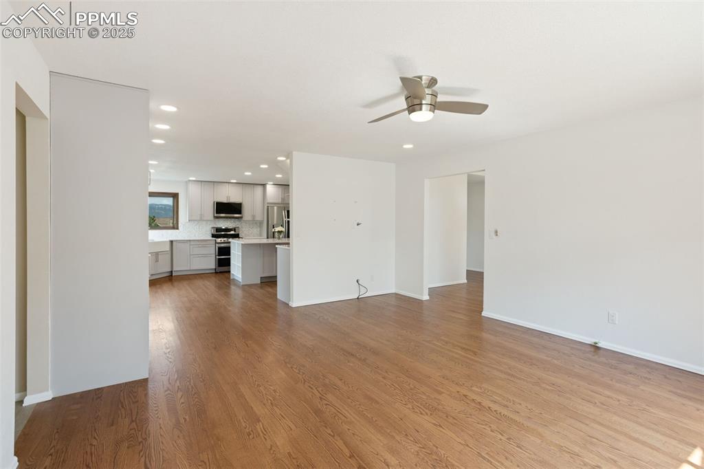 Image 9 of 35: Nicely Appointed Formal Living Room!