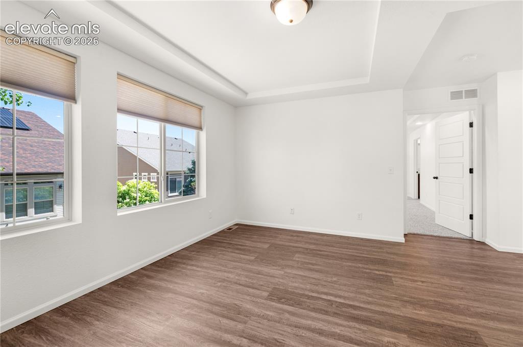 Image 17 of 29: Loft