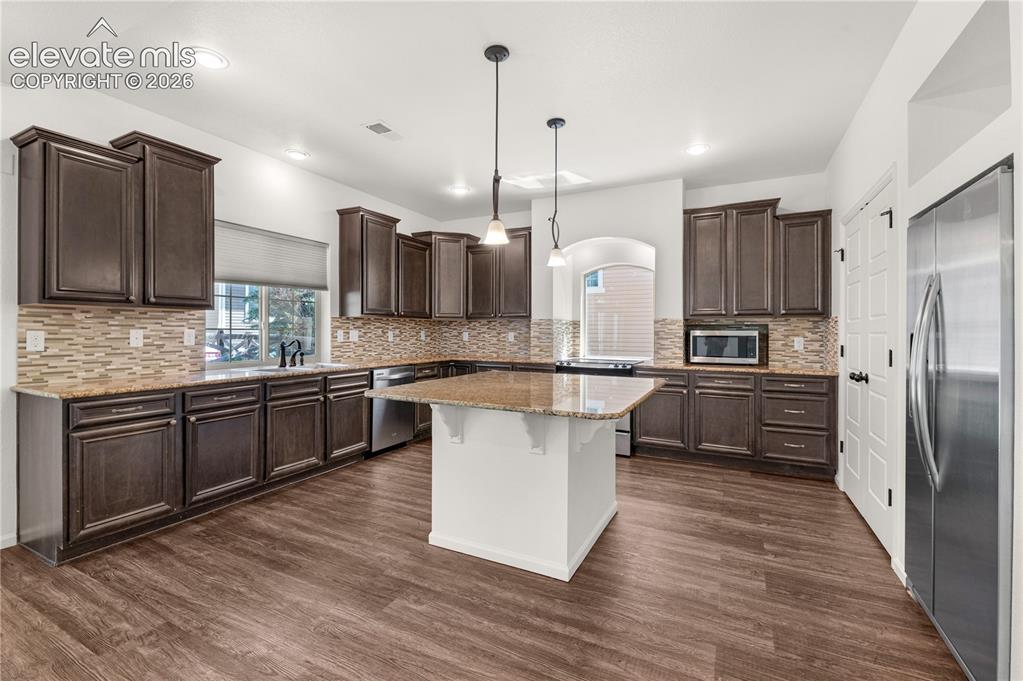 Image 6 of 29: Kitchen