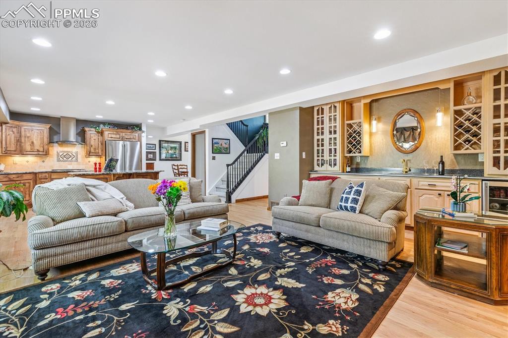 Image 22 of 50: Living Room