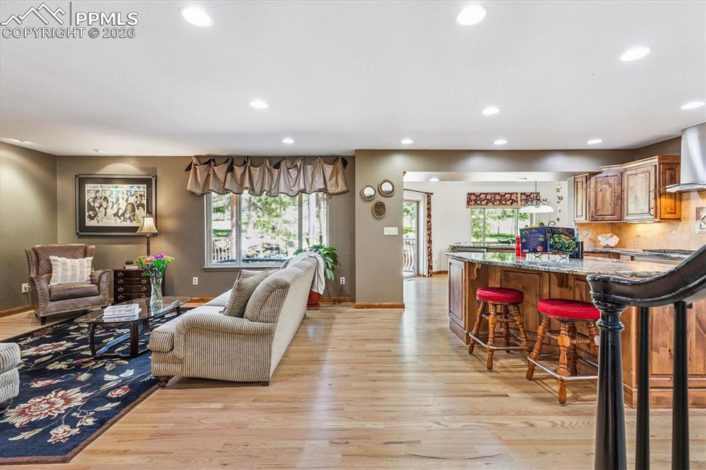 Image 9 of 50: Living Room