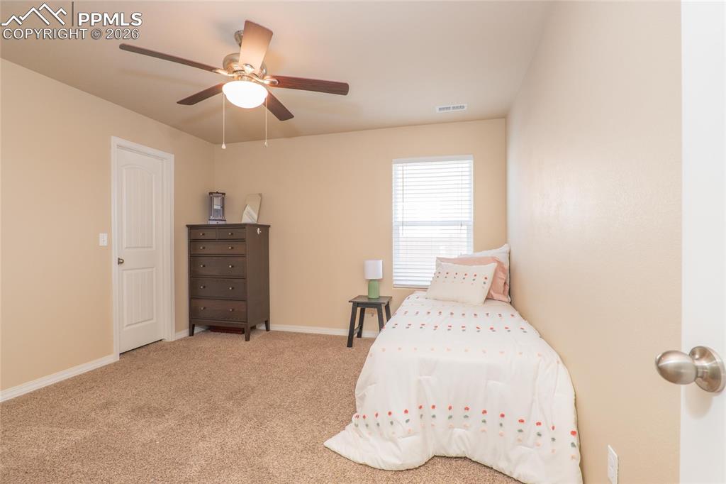 Image 24 of 50: Bedroom