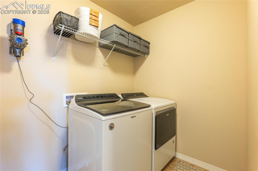 Image 29 of 50: Laundry